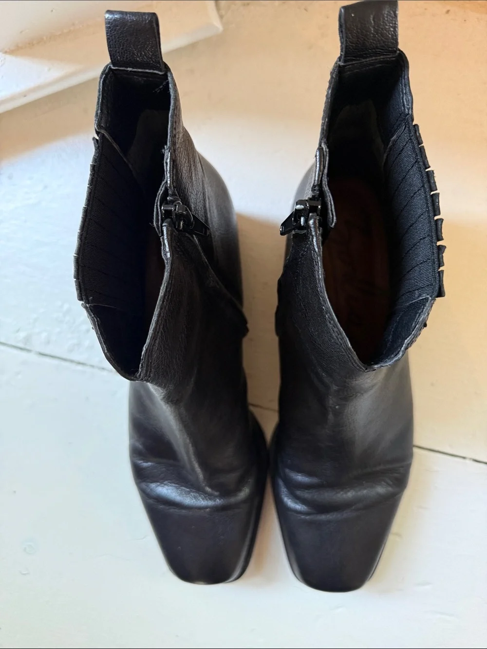 Zodiac Black Leather Square Toe Western Ankle Boots Women’s 8.5